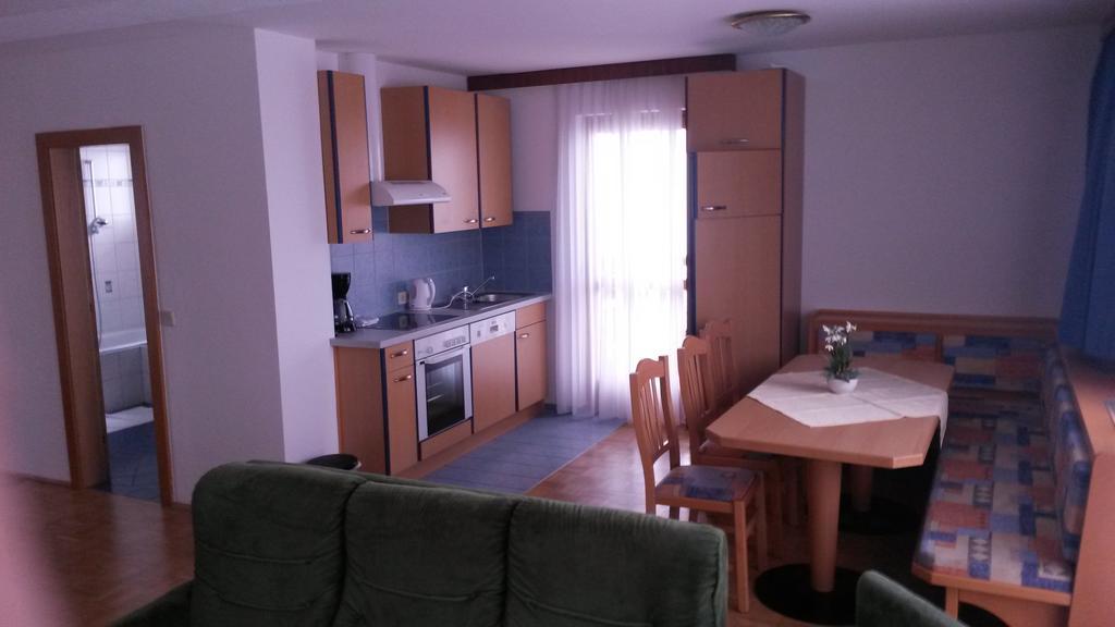 Panoramablickhotel - Lakeview Apartments Анненхайм Номер фото