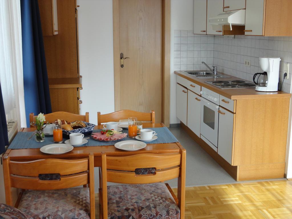 Panoramablickhotel - Lakeview Apartments Анненхайм Экстерьер фото