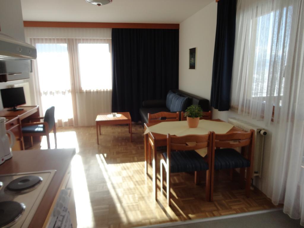 Panoramablickhotel - Lakeview Apartments Анненхайм Номер фото
