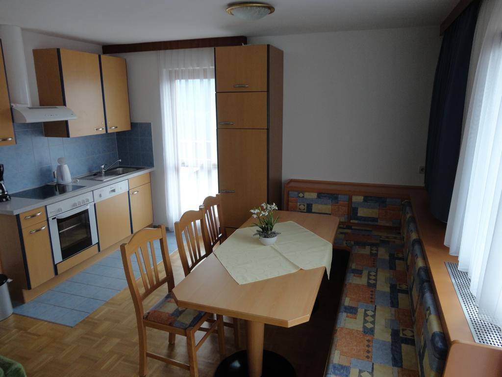 Panoramablickhotel - Lakeview Apartments Анненхайм Экстерьер фото