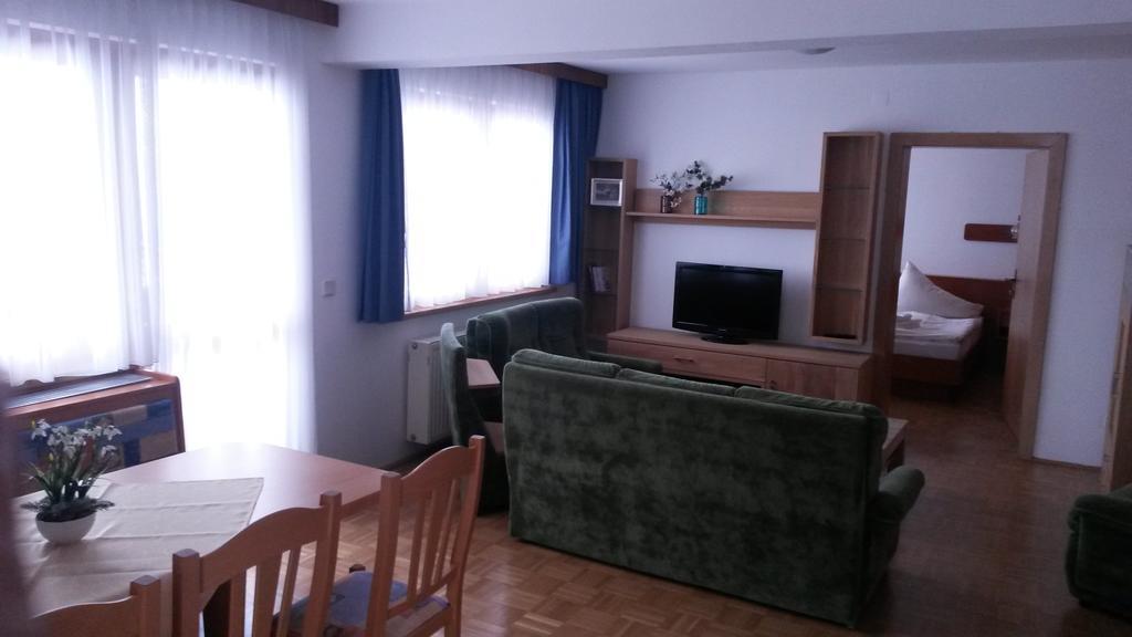 Panoramablickhotel - Lakeview Apartments Анненхайм Экстерьер фото