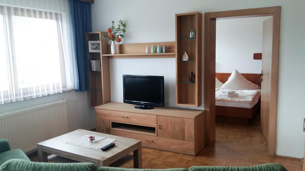 Panoramablickhotel - Lakeview Apartments Анненхайм Экстерьер фото