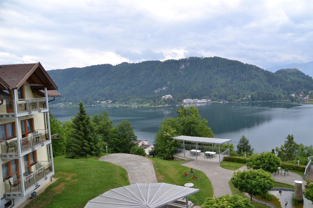 Panoramablickhotel - Lakeview Apartments Анненхайм Экстерьер фото