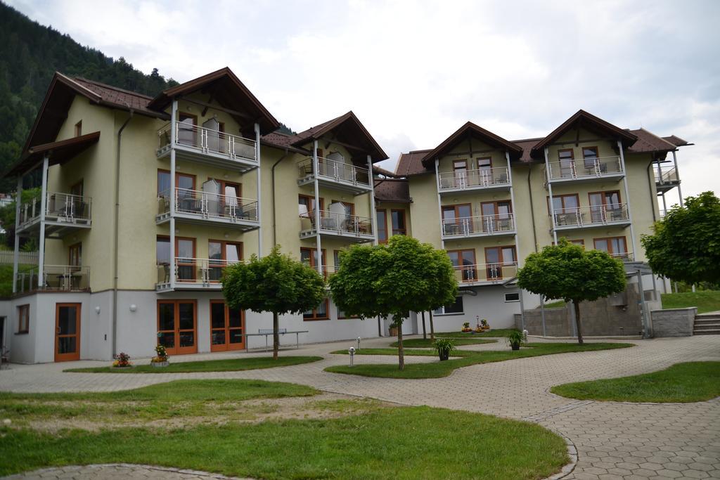 Panoramablickhotel - Lakeview Apartments Анненхайм Экстерьер фото